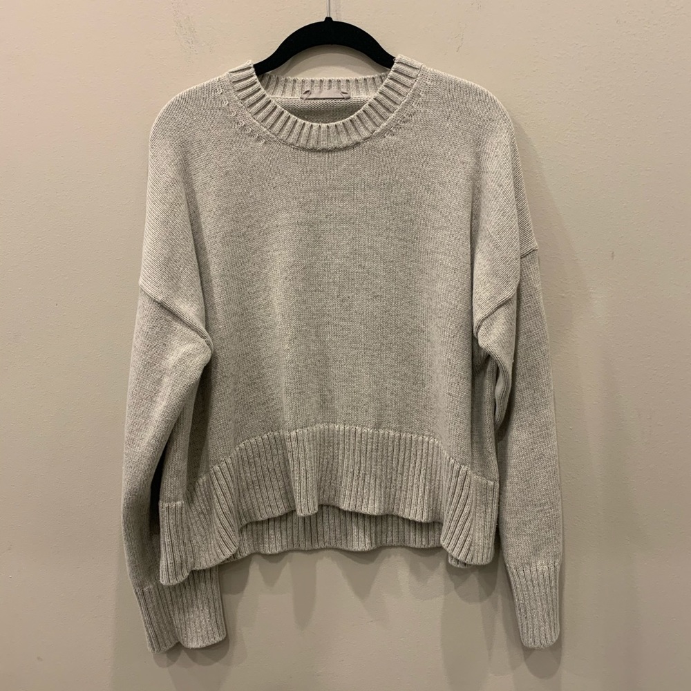 Everlane sweater size s